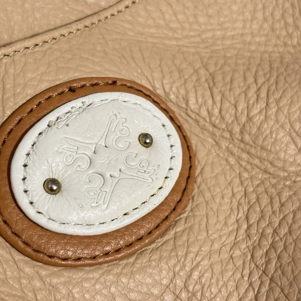 Stone Mountain Genuine Leather Light Tan Hobo Shoulder Bag